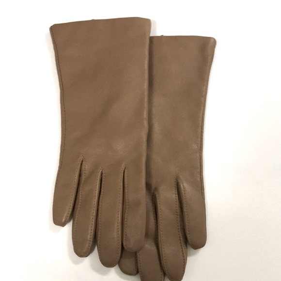 Leather Gloves with Thinsulate Lining - Picture 1 of 8